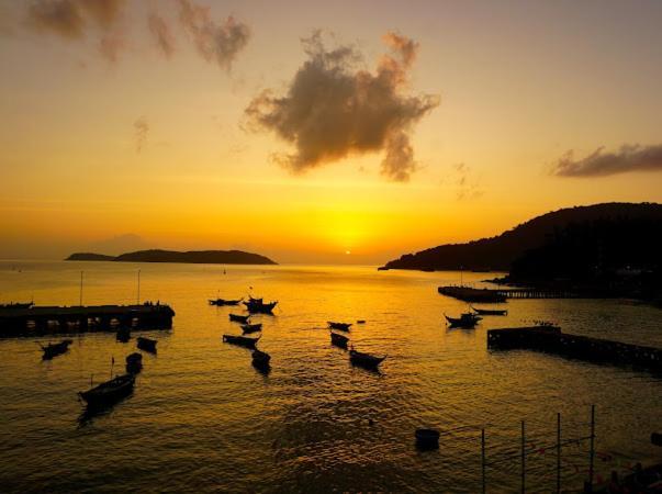 Cham'S Corner Lookout Homestay & Restaurant Tân Hiệ Exteriör bild
