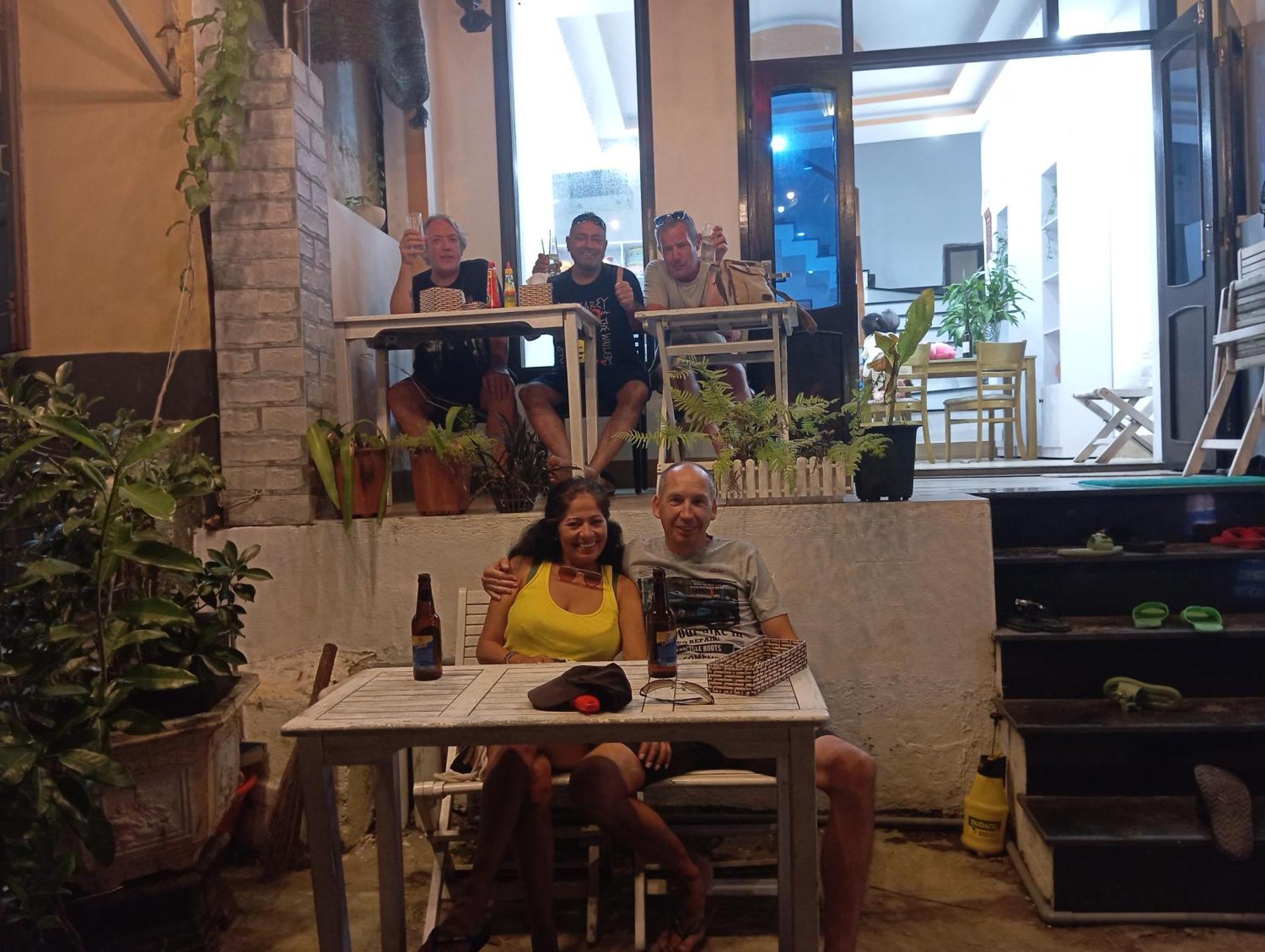 Cham'S Corner Lookout Homestay & Restaurant Tân Hiệ Exteriör bild