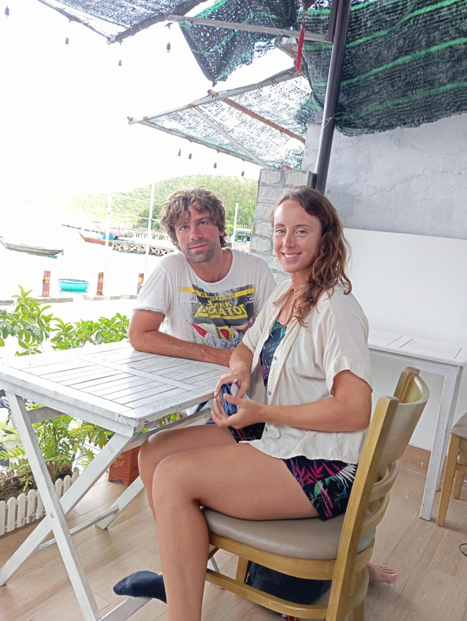 Cham'S Corner Lookout Homestay & Restaurant Tân Hiệ Exteriör bild